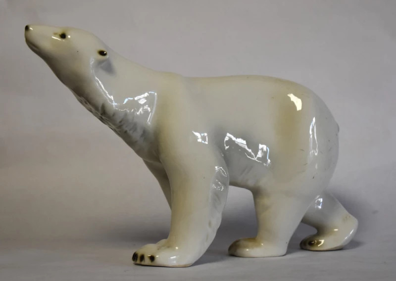 Porțelanuri & Obiecte Ceramice