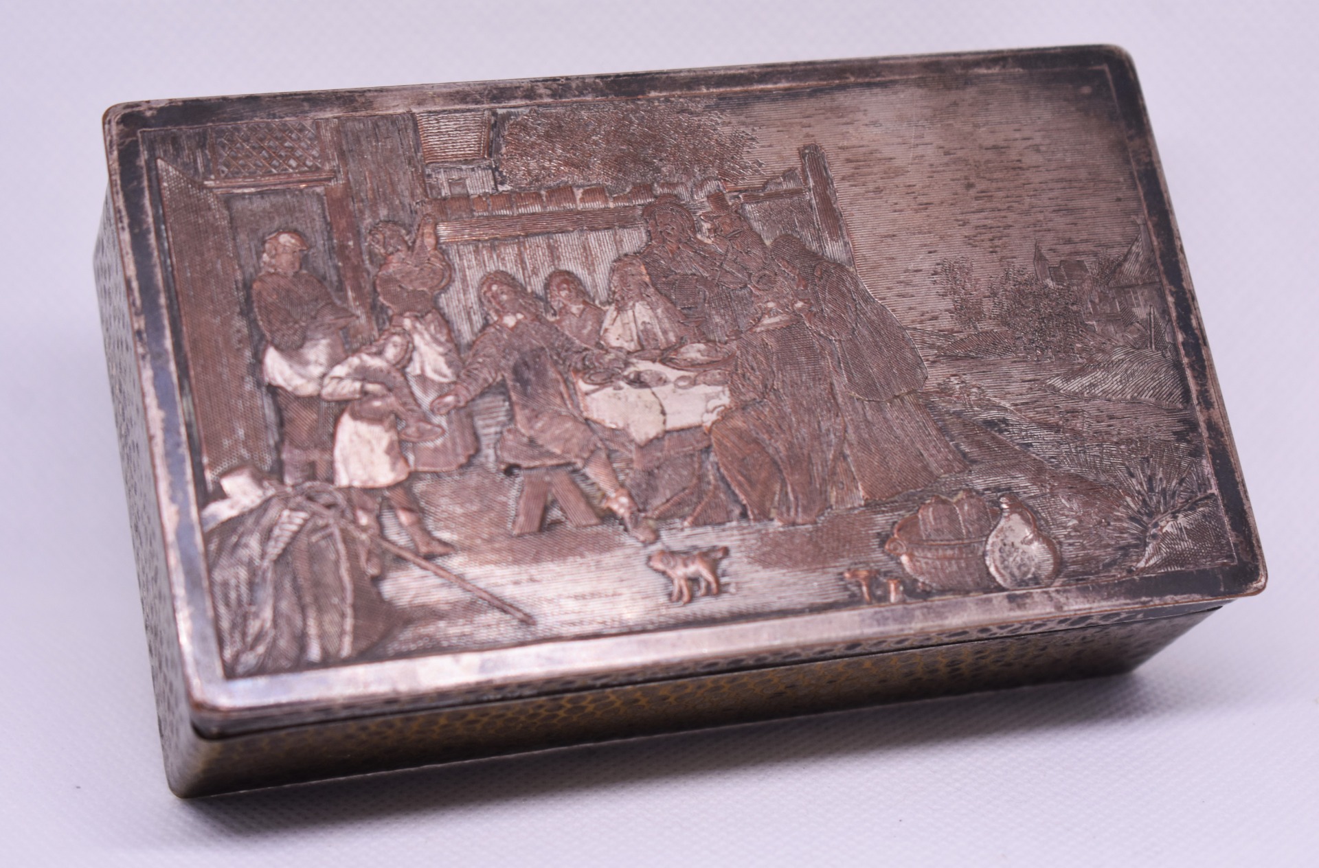 Casetă pentru bijuterii cu scenă de masă în relief, stil Ludovic al XVI-lea