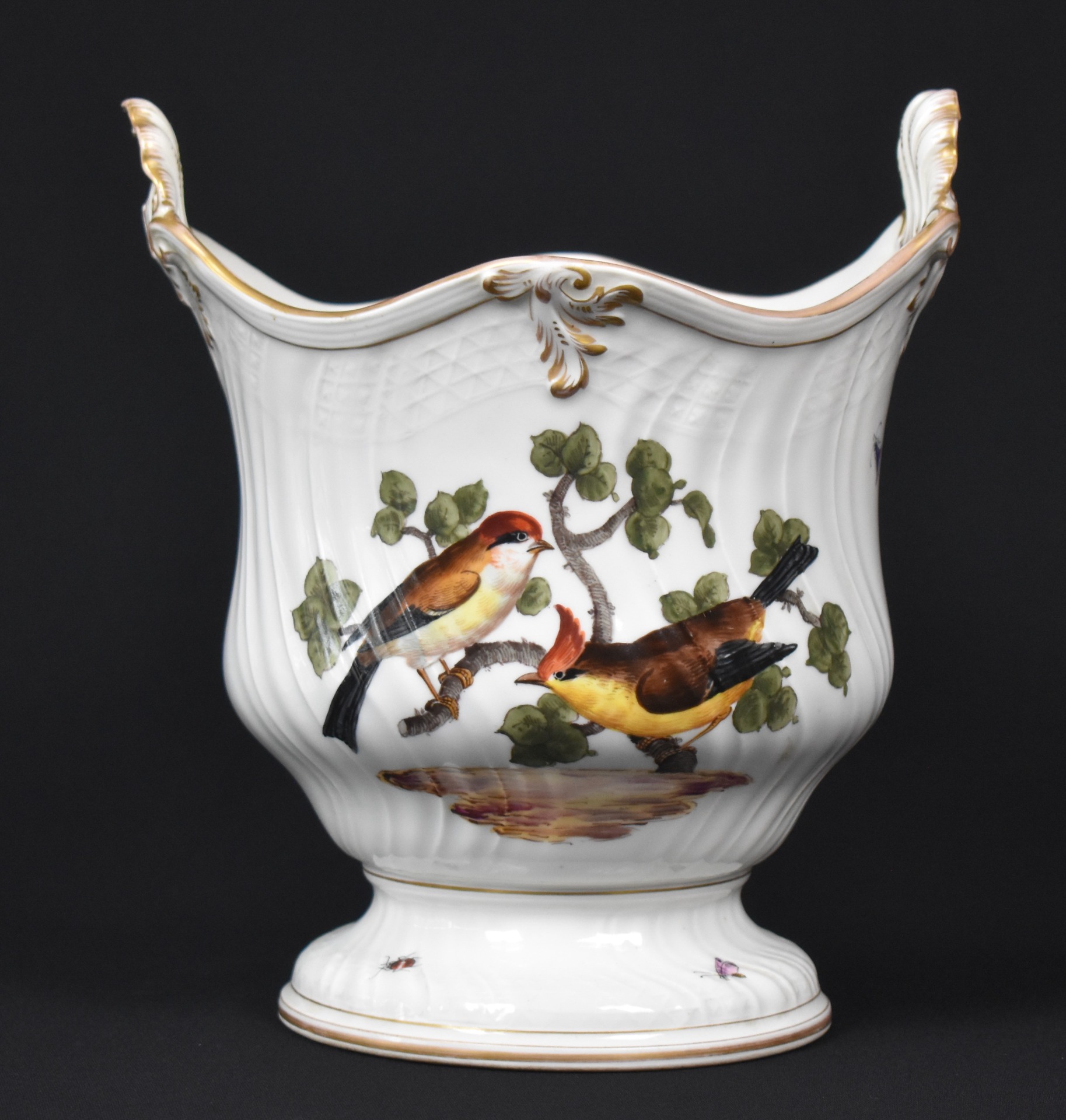 Frapieră din porțelan Vincennes Sèvres, decor pictat manual cu păsări și insecte