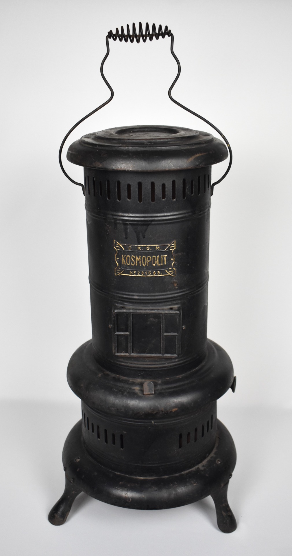 Sobă veche pe petrol Kosmopolit tip Godin, metal vopsit negru, Germania