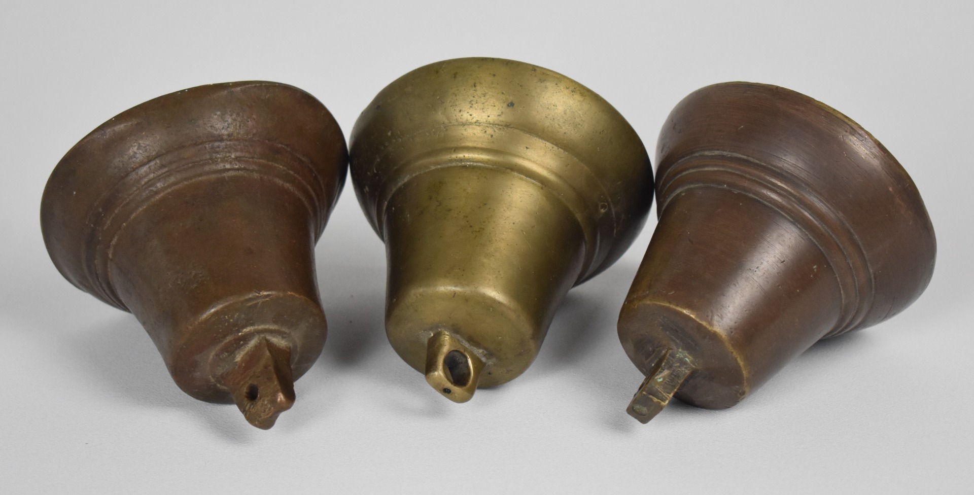 Set trei clopote vechi din bronz – început de secol XX | La Belle Époque