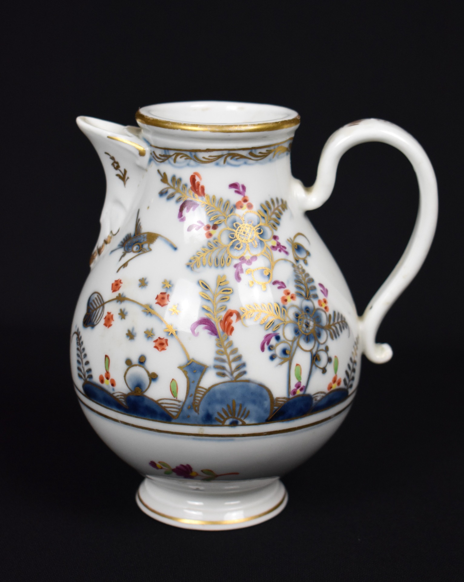 Ceainic Royal Vienna din porțelan pictat manual, decor floral policrom, Austria cca. 1750