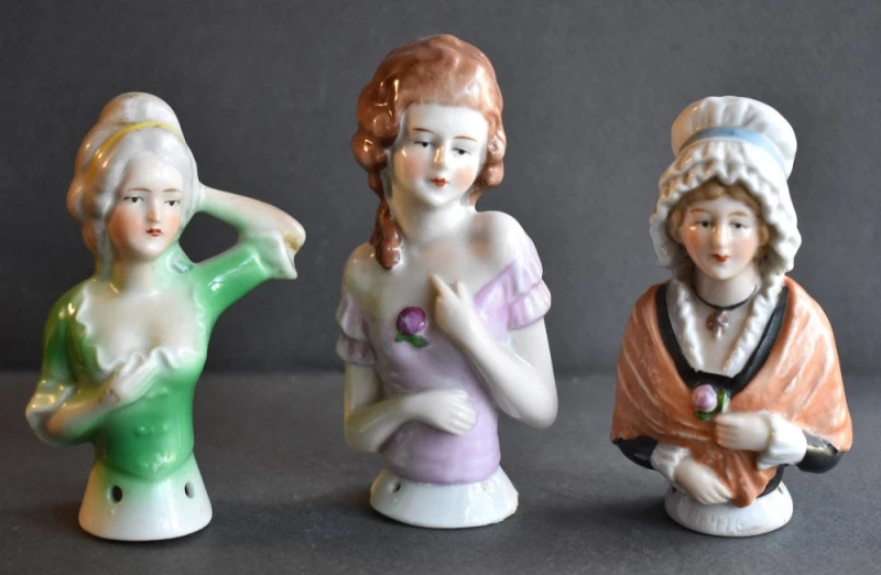 Păpuși half doll din porțelan german, figuri feminine Art Deco, secol XX